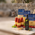 Box regalo degustazione con pasta Barisano, passata di pomodoro Sapori di Casa e olio extravergine Marisco, selezione Borgo Calvera.