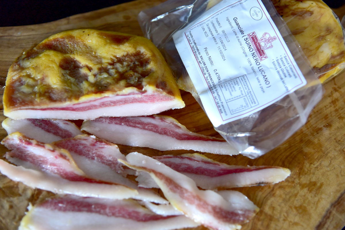 Guanciale di suino nero lucano artigianale in trancio Don Francesco – Borgo Calvera
